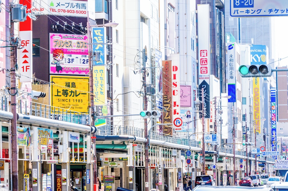 クロスウェーブ梅田 大阪