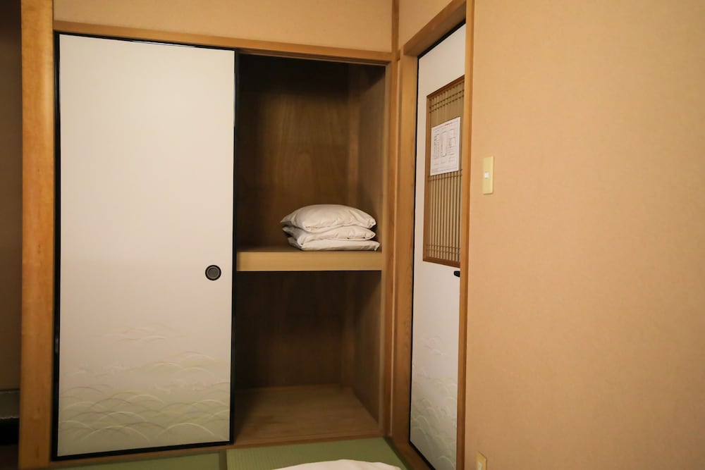 KUROMON HIBIKI 大阪