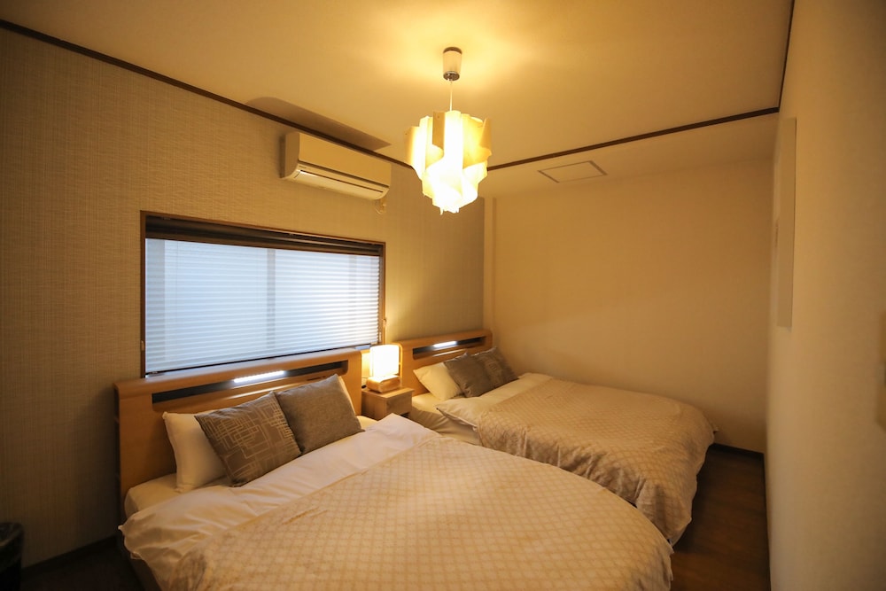 KUROMON HIBIKI 大阪