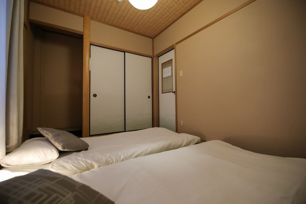 KUROMON HIBIKI 大阪