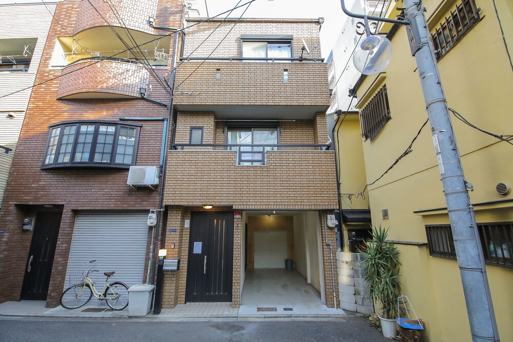 KUROMON HIBIKI 大阪