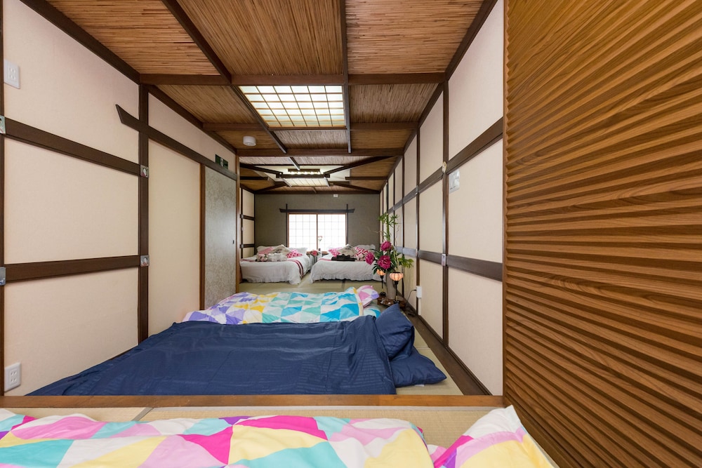 THE BAMBOO MOON PALACE SHIN-OSAKA 大阪