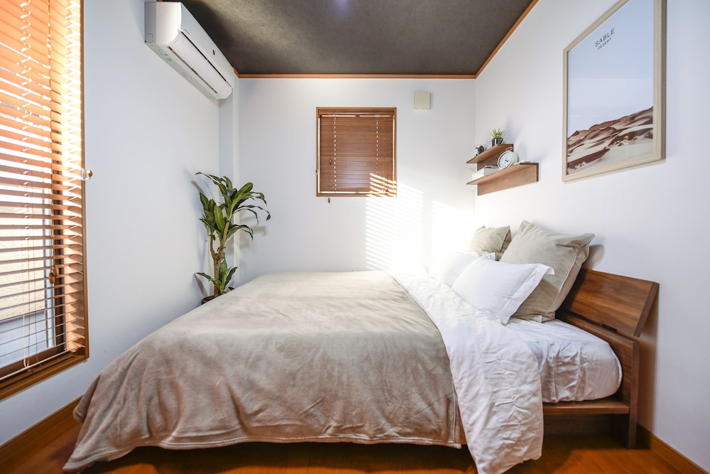 LUXURY HOUSE HONA -TENNOJI- 大阪