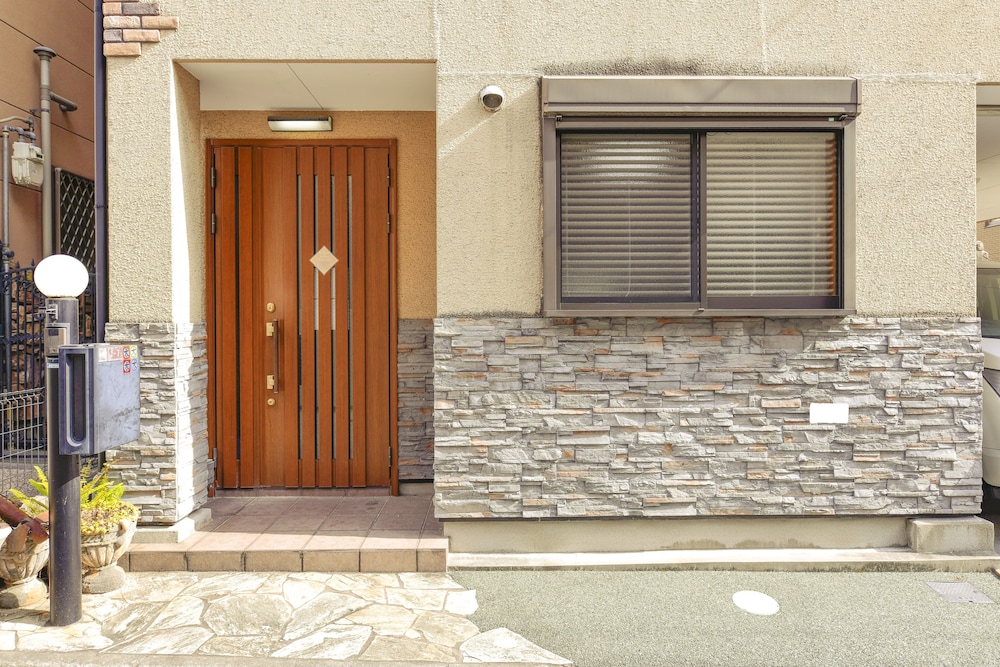 LUXURY HOUSE HONA -TENNOJI- 大阪