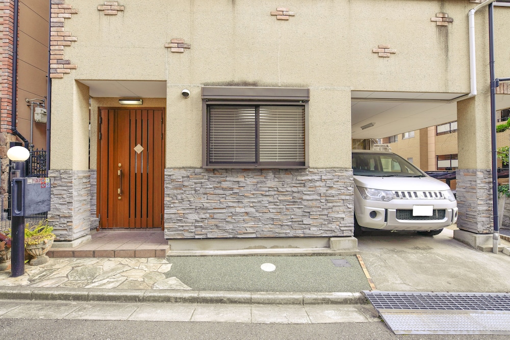 LUXURY HOUSE HONA -TENNOJI- 大阪