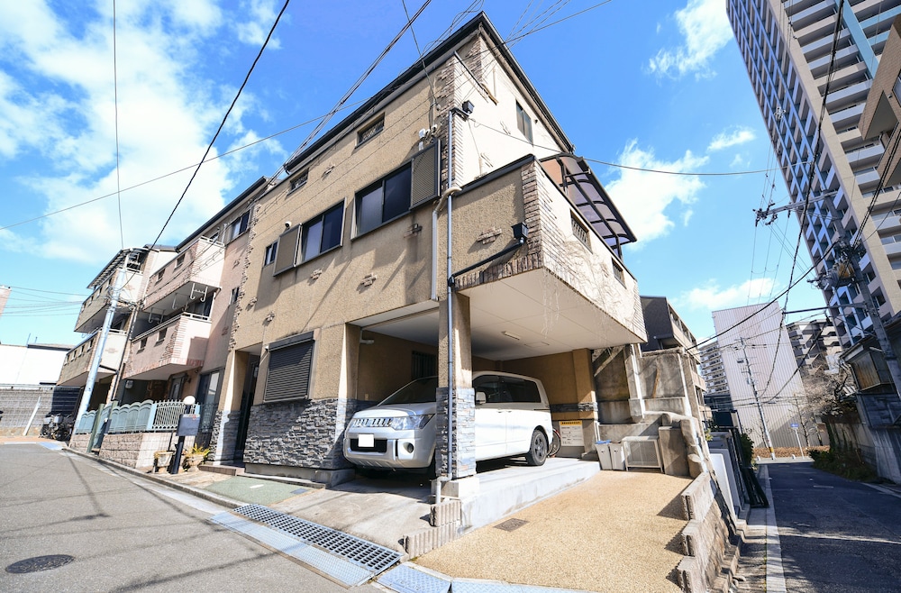 LUXURY HOUSE HONA -TENNOJI- 大阪