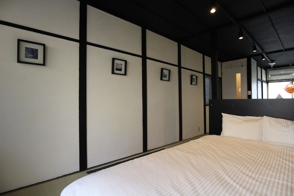 SEKAI HOTEL 月 大阪