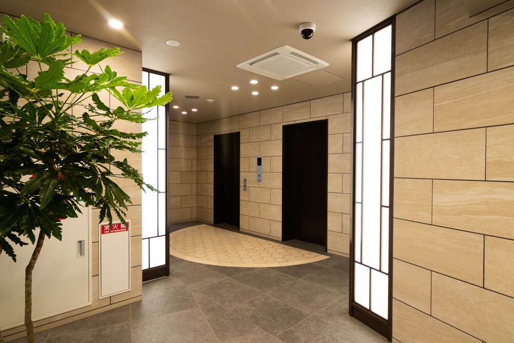 NAMBA MINAMI CRYSTAL HOTEL 大阪
