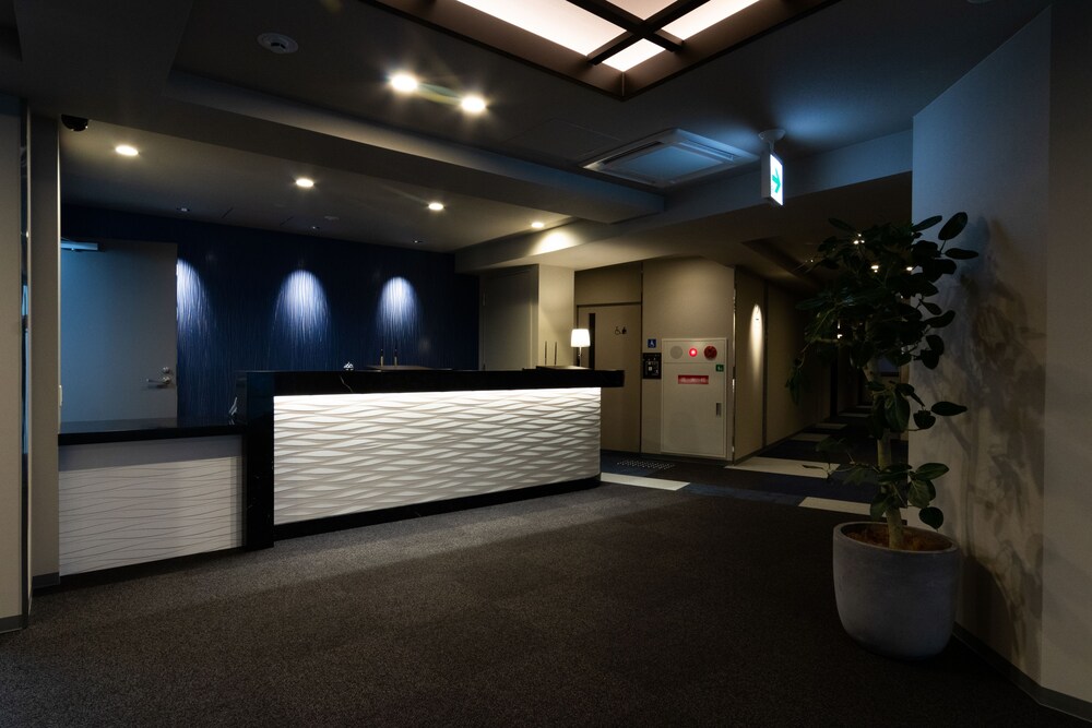 NAMBA MINAMI CRYSTAL HOTEL 大阪