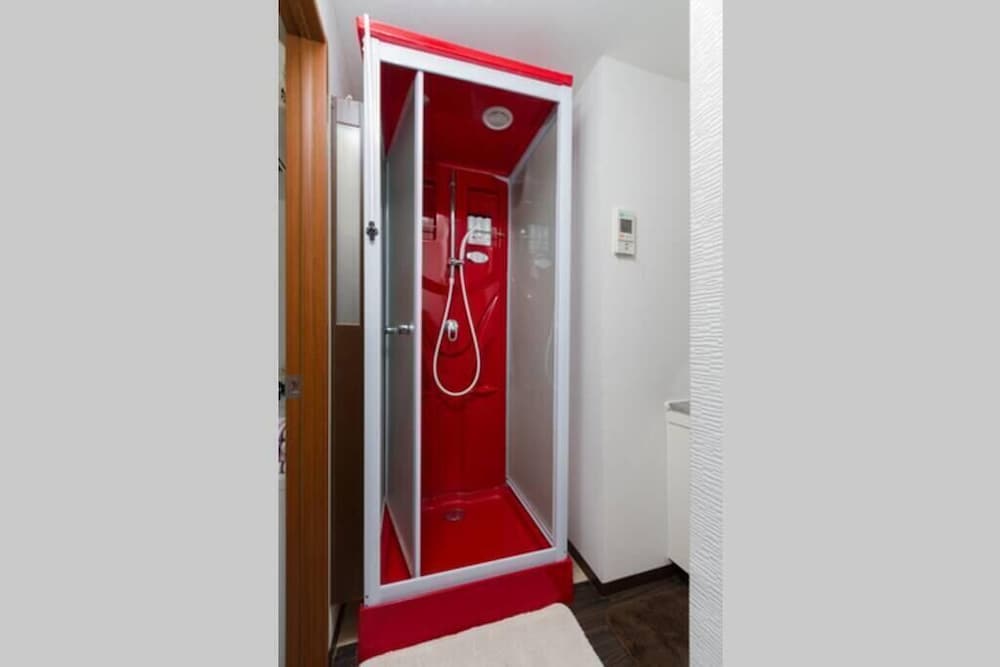 RED DOOR HOUSE OSAKA 大阪