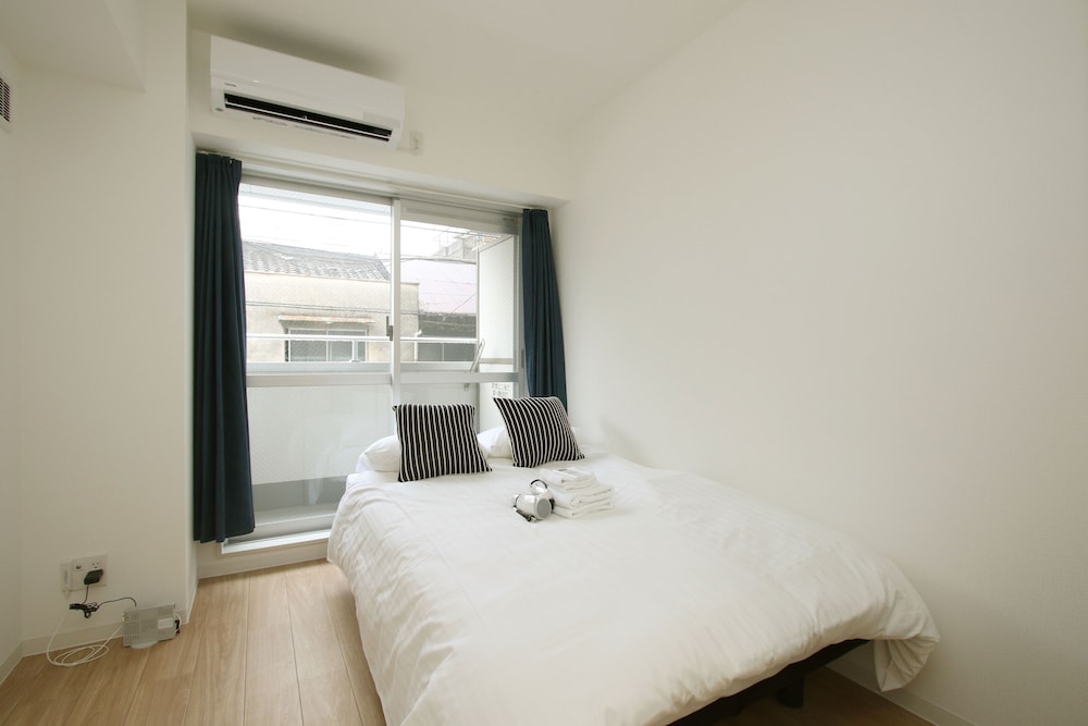 H2O STAY ARCASA KYOBASHI 大阪