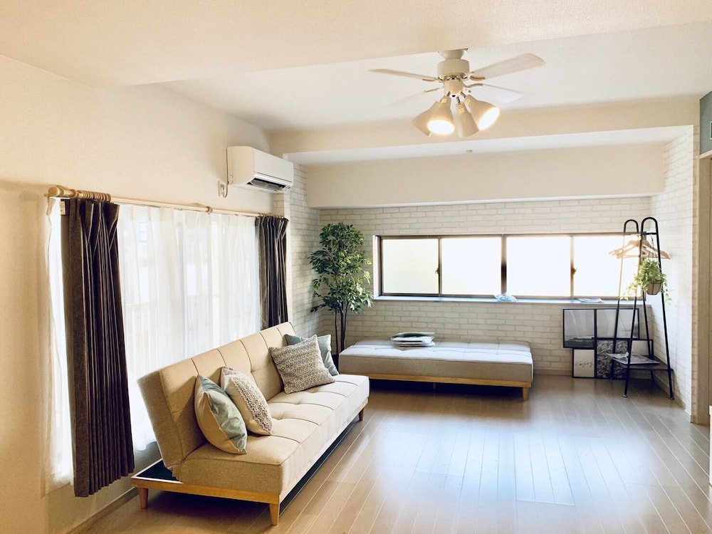 SHIOJI AOI VILLA 大阪
