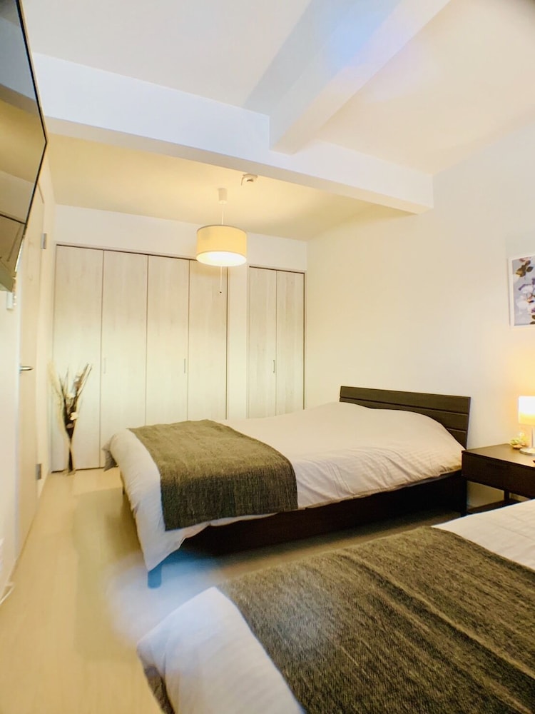 SHIOJI AOI VILLA 大阪