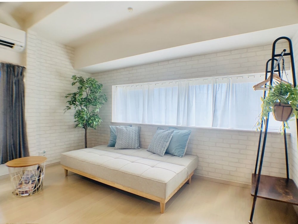 SHIOJI AOI VILLA 大阪