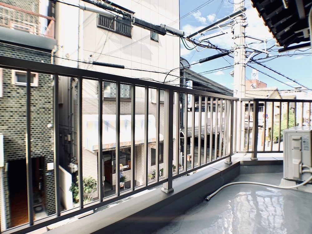 SHIOJI AOI VILLA 大阪