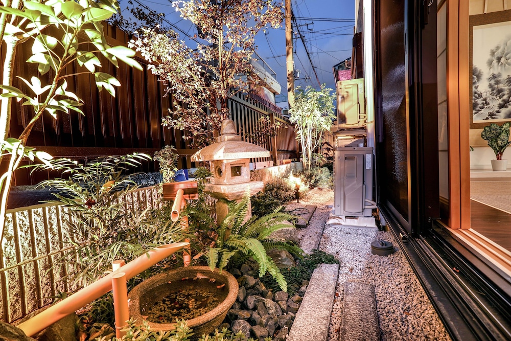SUMMER LOTUS HOUSE OSAKA 大阪