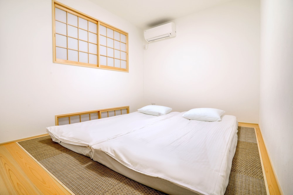 SUMMER LOTUS HOUSE OSAKA 大阪