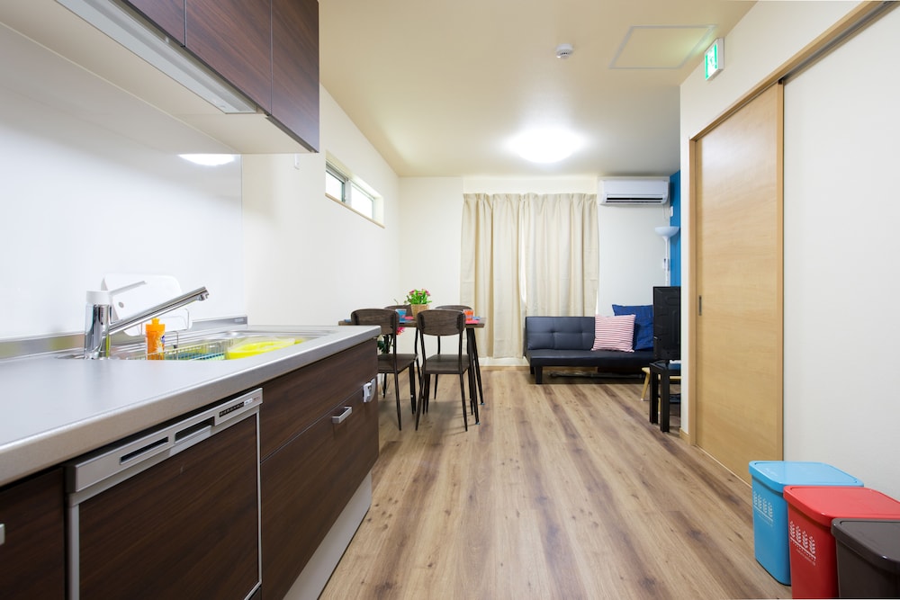 TSURU HOUSE 大阪
