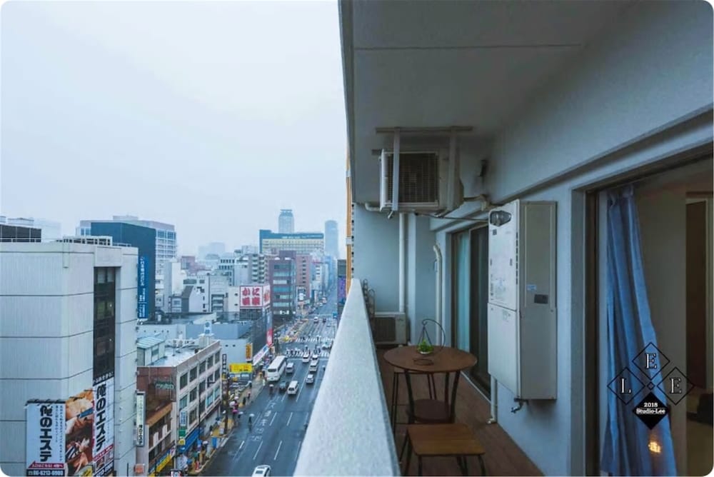 クリスタルエグゼ日本橋 大阪