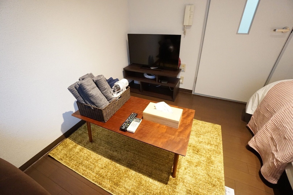 APARTMENT BS TRUSTY TENNOJI 大阪