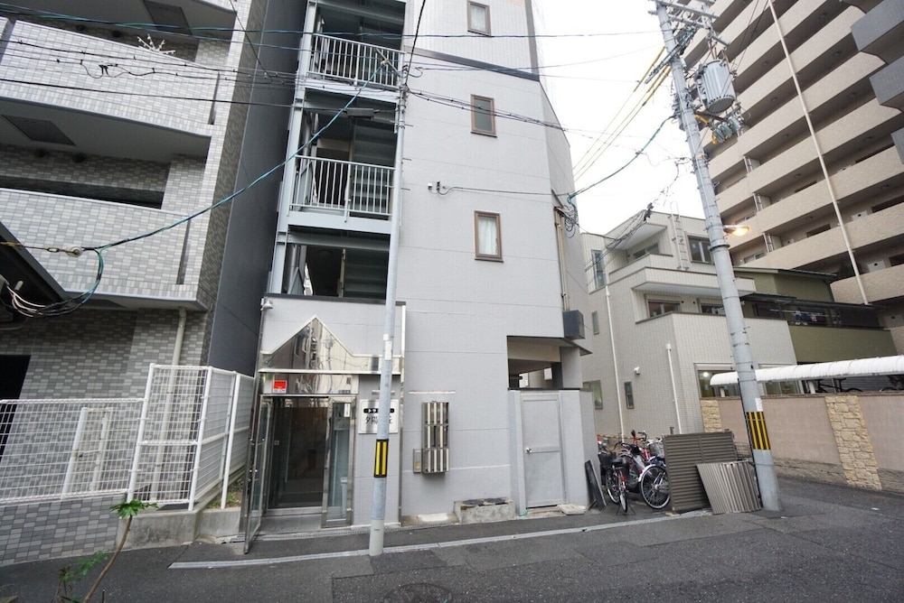 APARTMENT BS TRUSTY TENNOJI 大阪