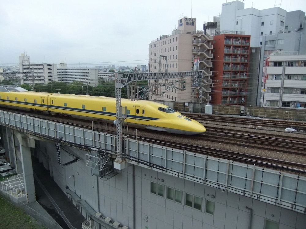 ステップイン新大阪東口 大阪