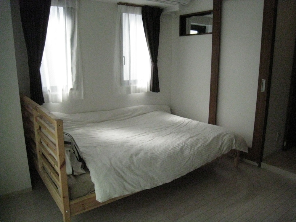ROOM. イン堀江 大阪