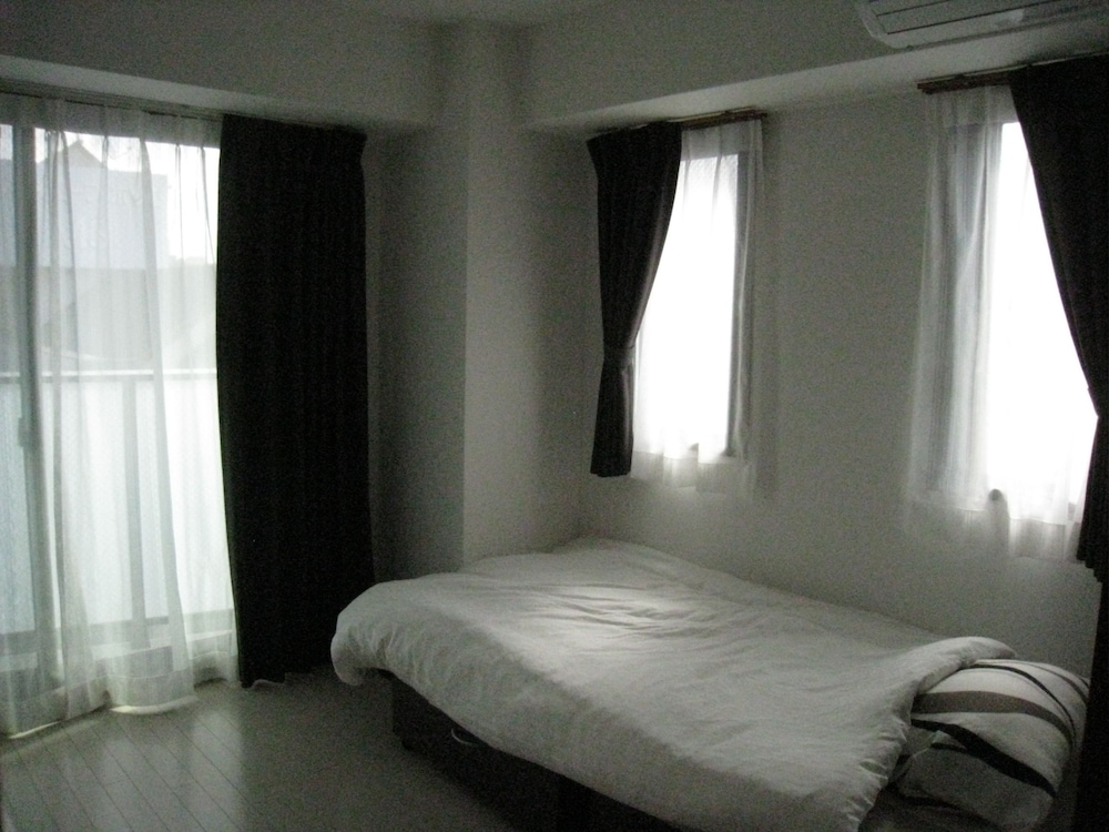 ROOM. イン堀江 大阪
