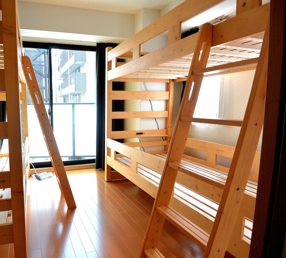 ROOM. イン堀江 大阪