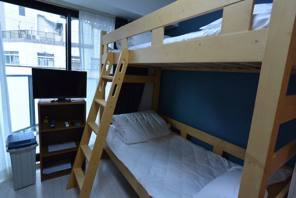 ROOM. イン堀江 大阪