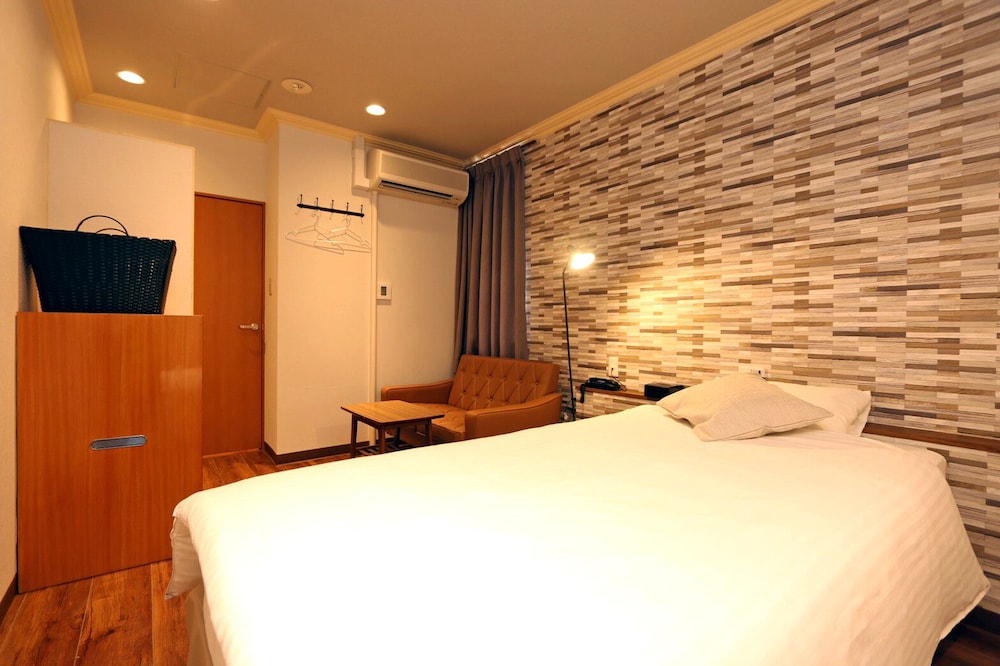 HOTEL 3O'CLOCK TENNOJI 大阪