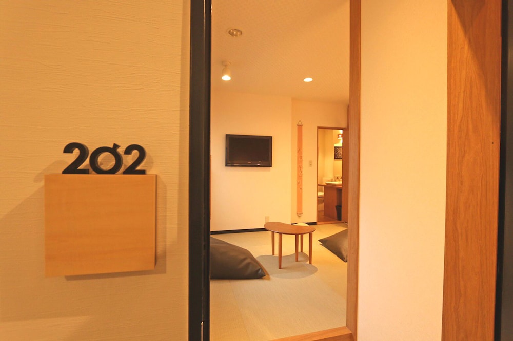 HOTEL 3O'CLOCK TENNOJI 大阪