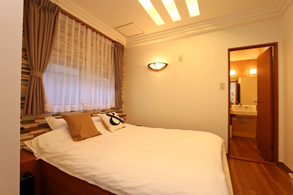 HOTEL 3O'CLOCK TENNOJI 大阪