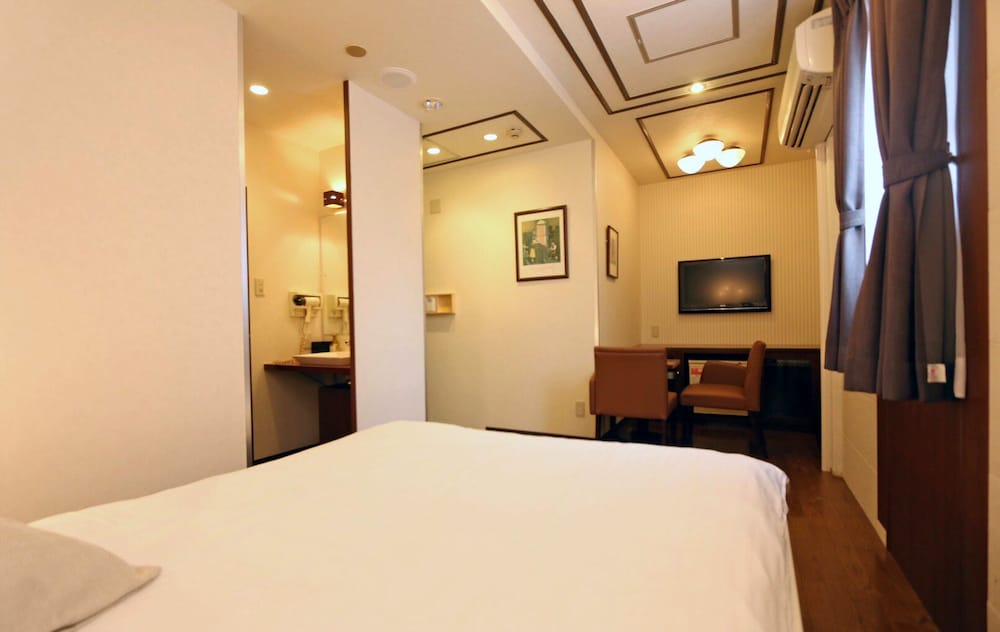 HOTEL 3O'CLOCK TENNOJI 大阪