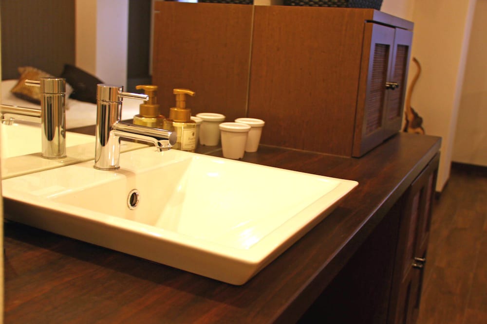HOTEL 3O'CLOCK TENNOJI 大阪