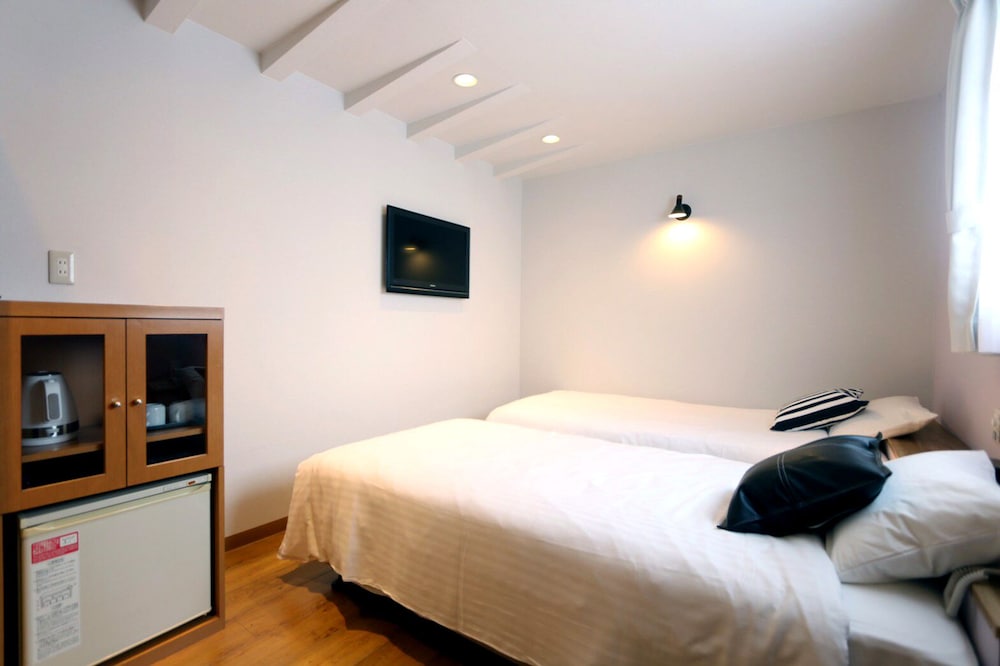 HOTEL 3O'CLOCK TENNOJI 大阪