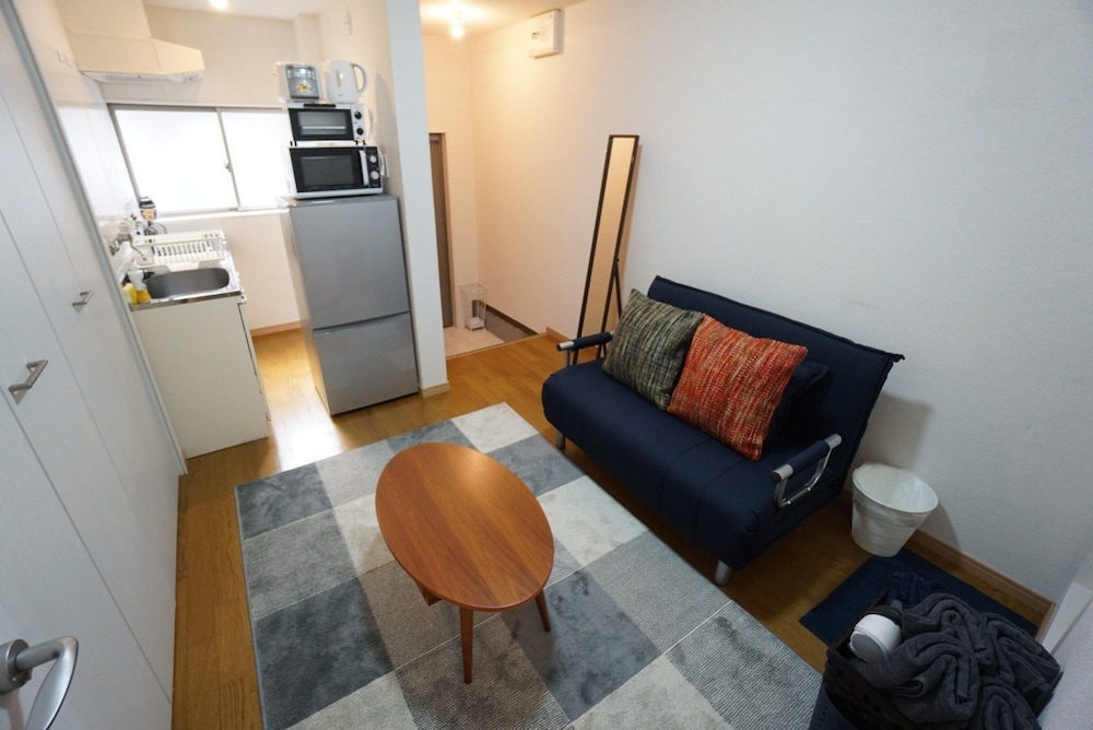 APARTMENT CAMON EBR0001E 大阪