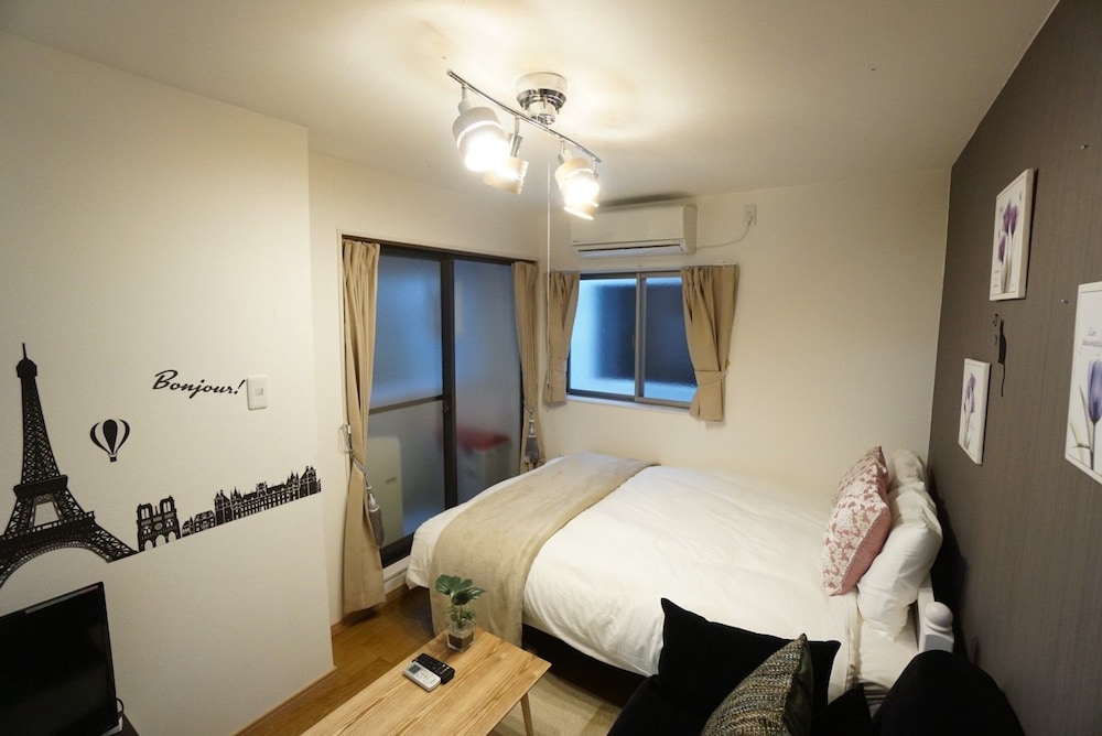 APARTMENT CAMON EBR0001E 大阪