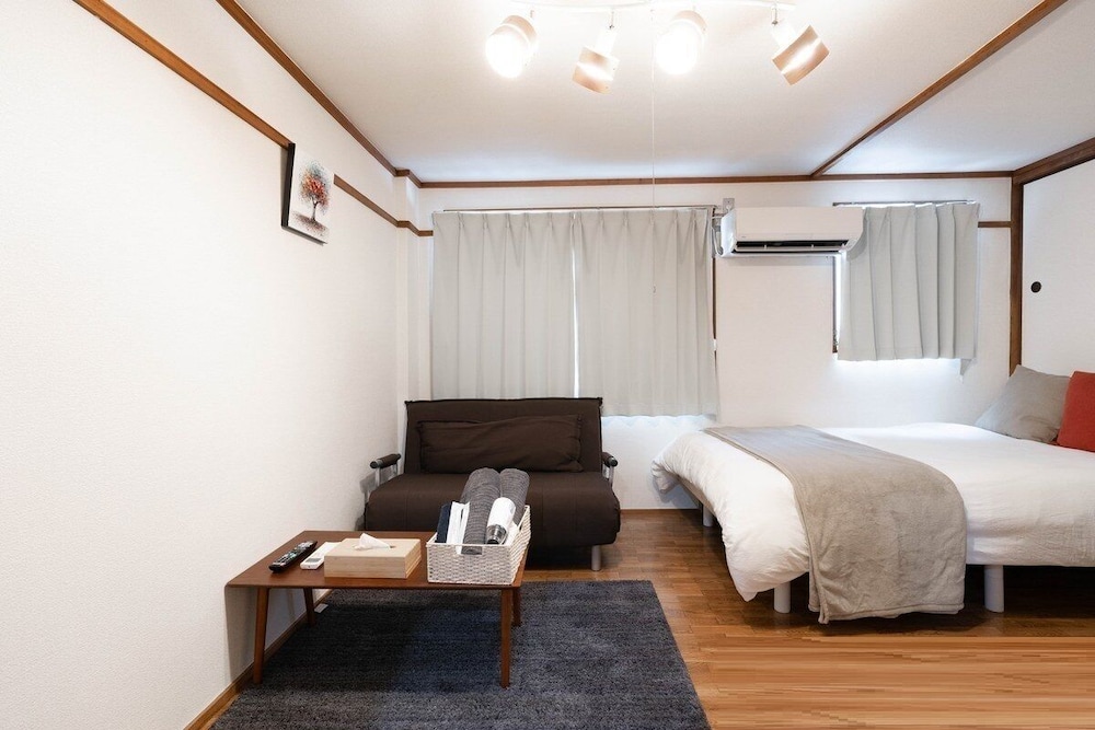 APARTMENT Y KAWARA HEIGHTS NAMBA 大阪