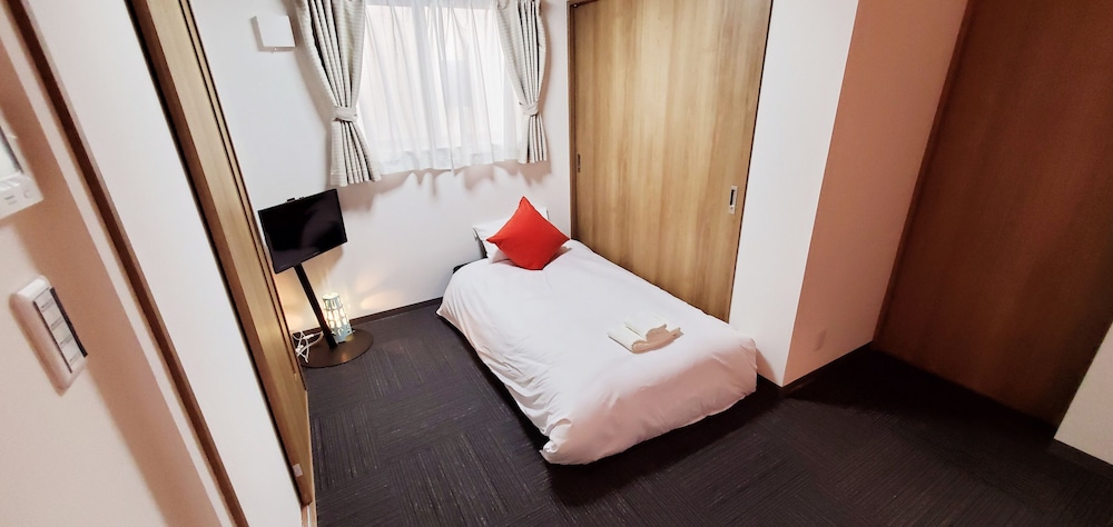 NAGAHORI HAIRU DOTONBORI CONDO 大阪