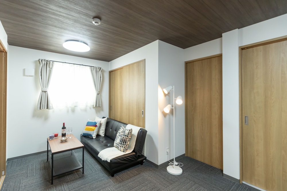 NAGAHORI HAIRU DOTONBORI CONDO 大阪