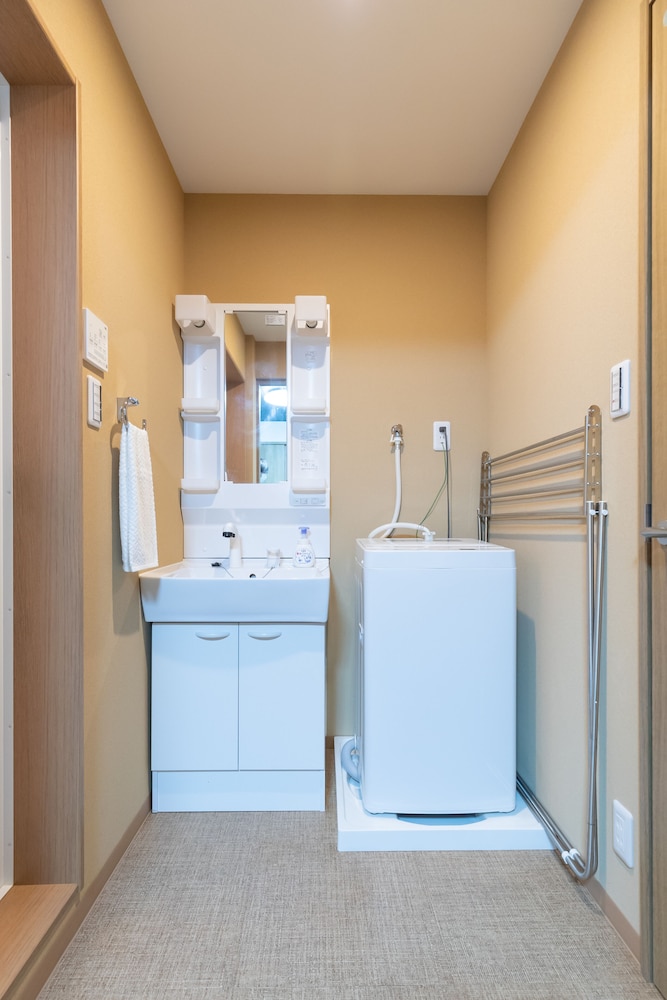 NAGAHORI HAIRU DOTONBORI CONDO 大阪