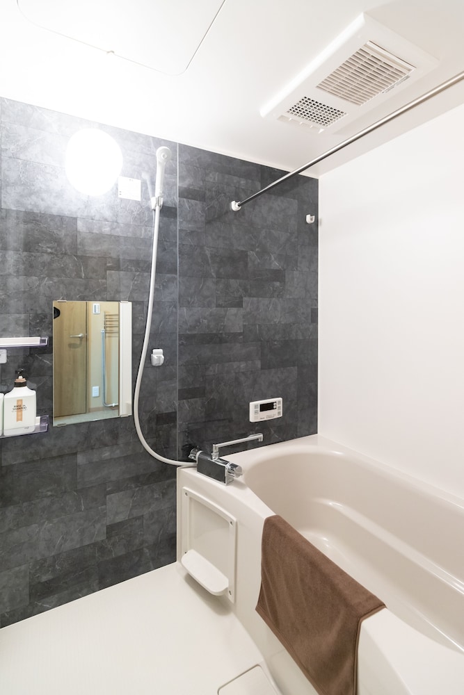 NAGAHORI HAIRU DOTONBORI CONDO 大阪