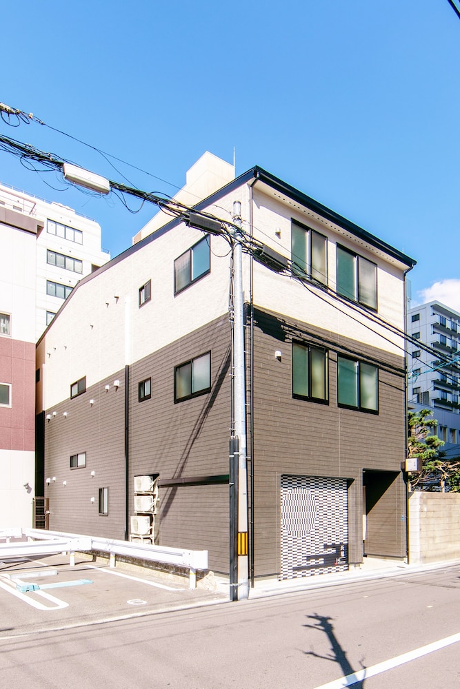 NAGAHORI HAIRU DOTONBORI CONDO 大阪