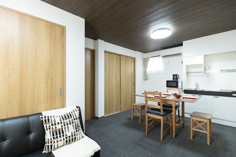 NAGAHORI HAIRU DOTONBORI CONDO 大阪