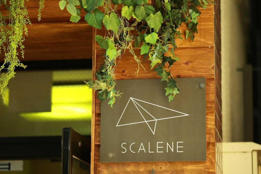 SAKURAGWA SCALENE HOSTEL 大阪