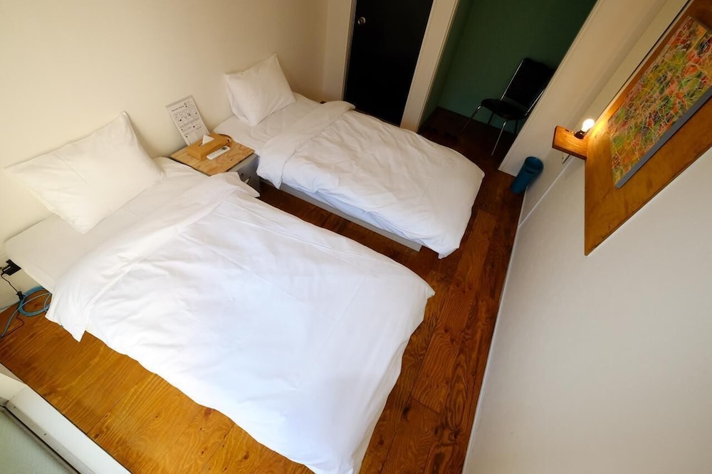 SAKURAGWA SCALENE HOSTEL 大阪