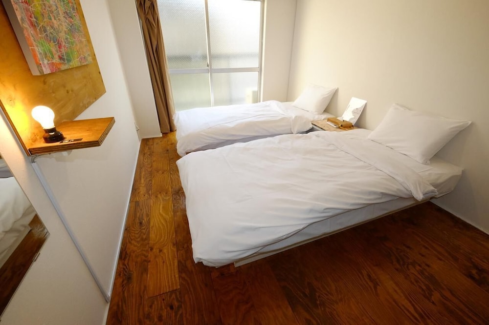 SAKURAGWA SCALENE HOSTEL 大阪
