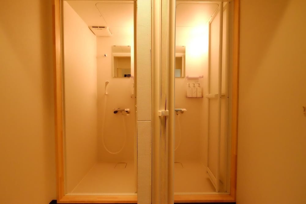 SAKURAGWA SCALENE HOSTEL 大阪