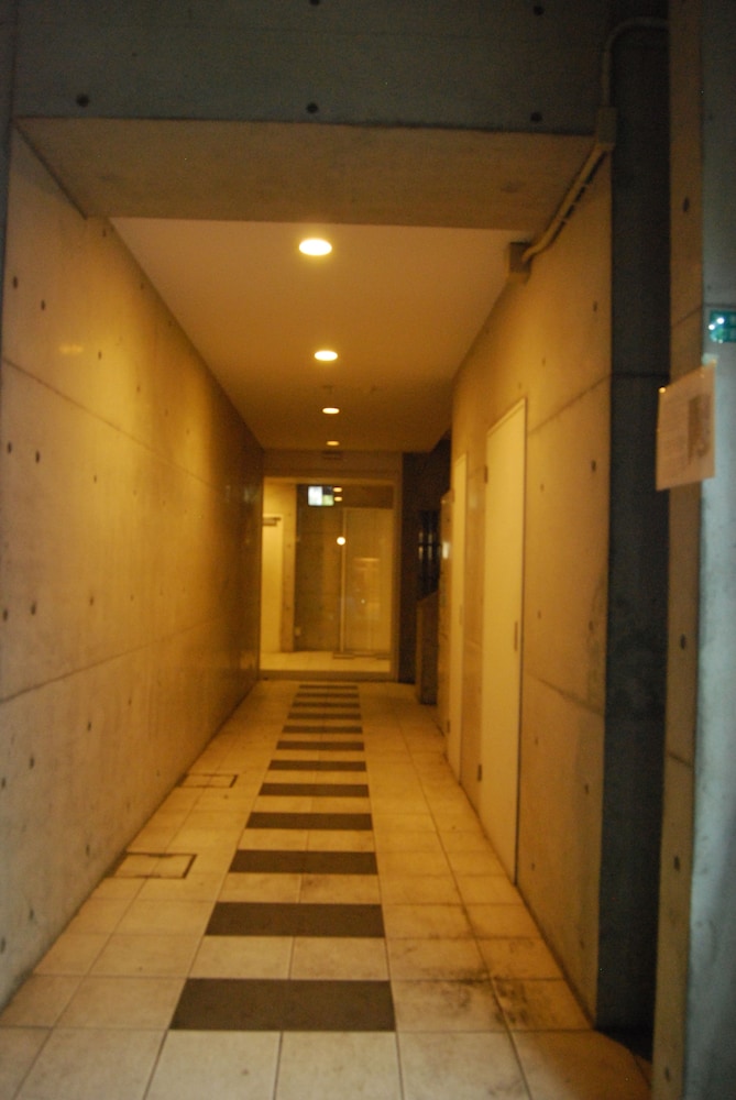 COZY INN NANIWA 大阪